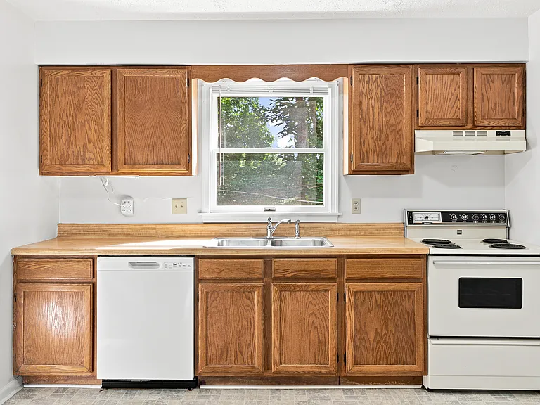 820 Locust St #3 — Photo 9