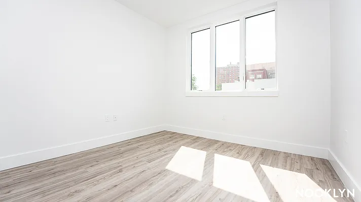 Rented by Nooklyn NYC LLC | media 17