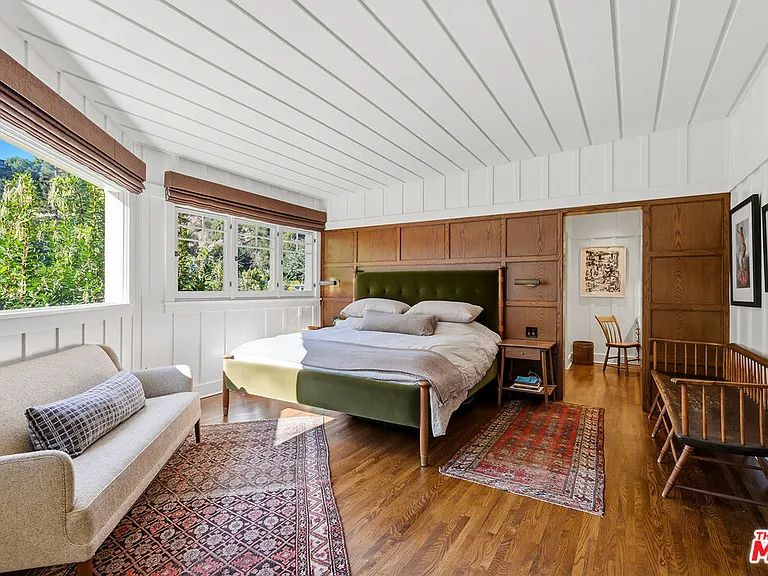2049 Oakstone Way — Photo 7