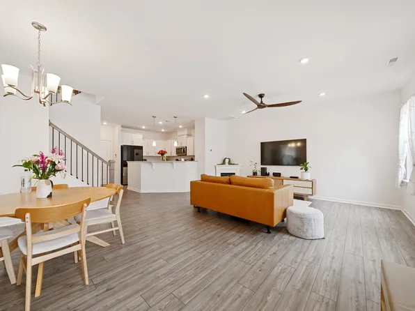 301 Ribbon Rail St, Fuquay Varina, NC 27526