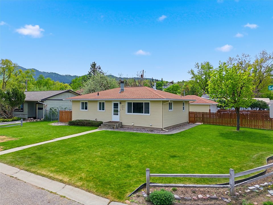 1st image of 2635 Garland Dr