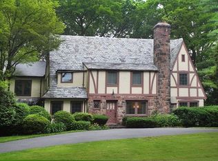 5 Woodland Park Dr, Tenafly, NJ 07670
