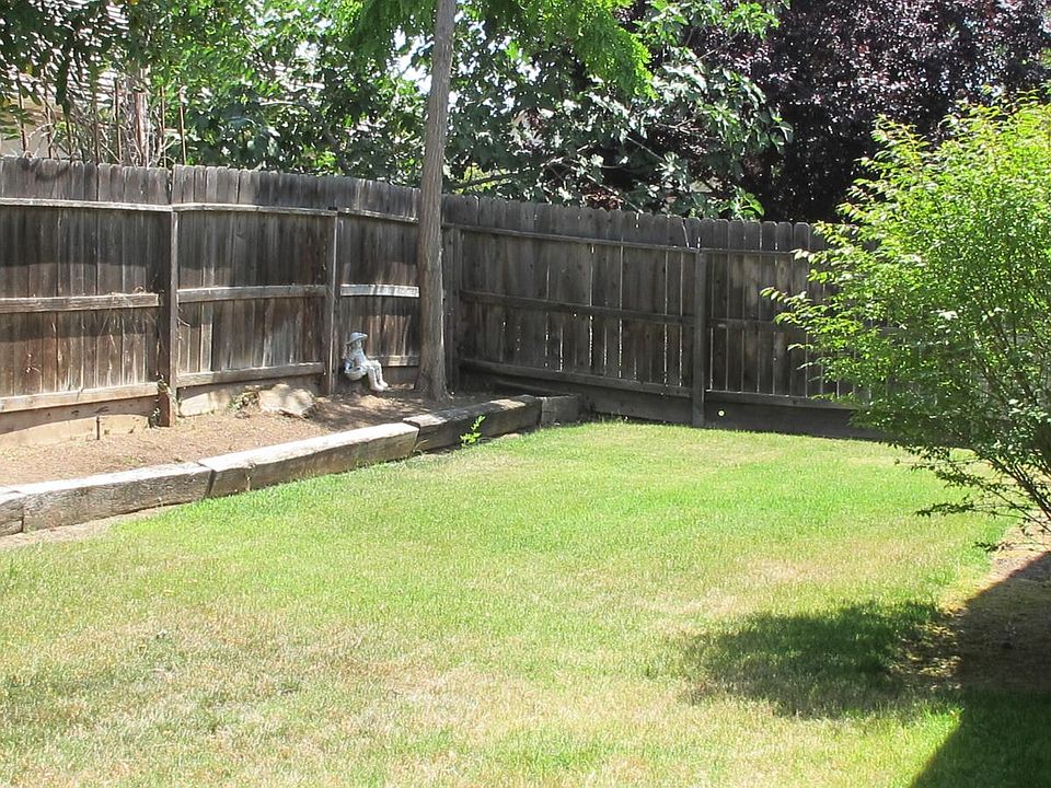 1st image of 2846 E Waterford Ave