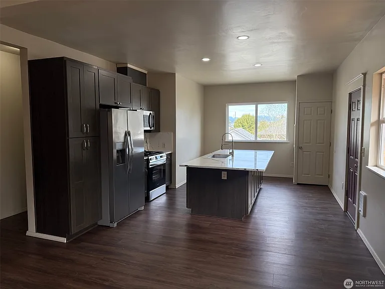 3709 Colby Ave — Photo 2
