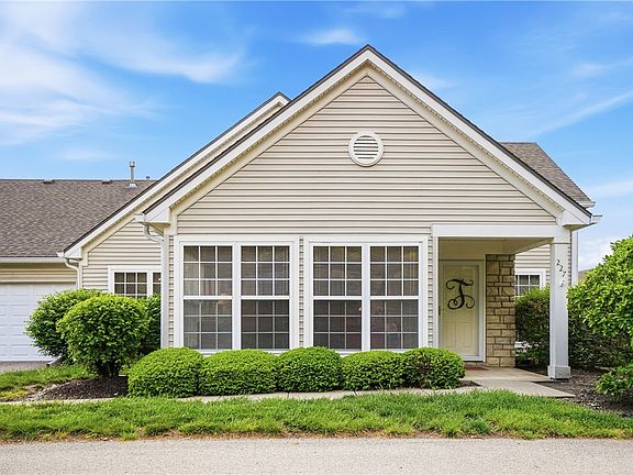 2nd image of 227 Broadleaf Cir #602