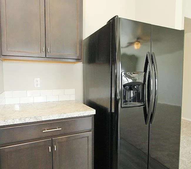 3101 N Saratov Way — Photo 10
