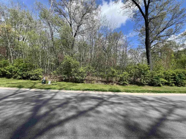 53328 Summer Breeze Dr #N, South Bend, IN 46637