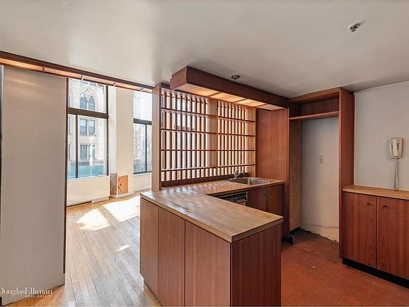 5th image of 801 Broadway #322