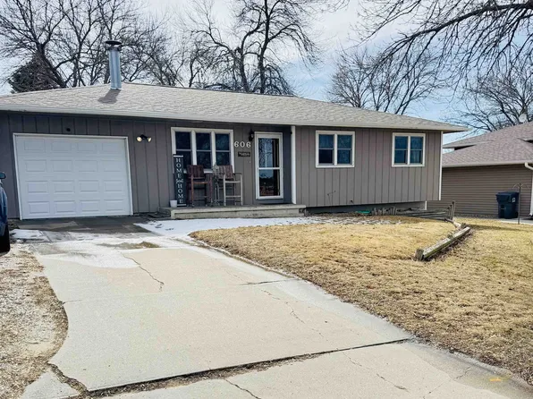 606 Meadow Ln, Norfolk, NE 68701