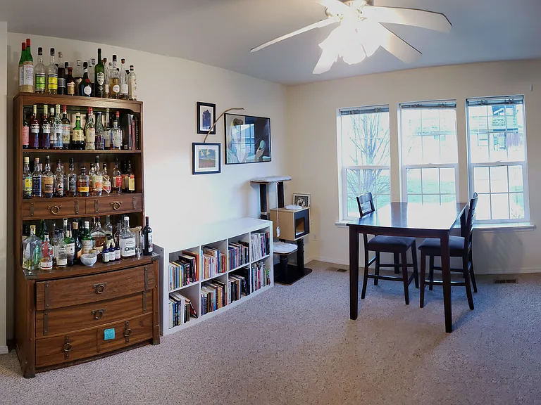 550 SW Fountain St #B — Photo 6