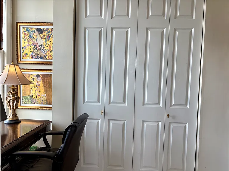 702 Ash St #900 — Photo 40