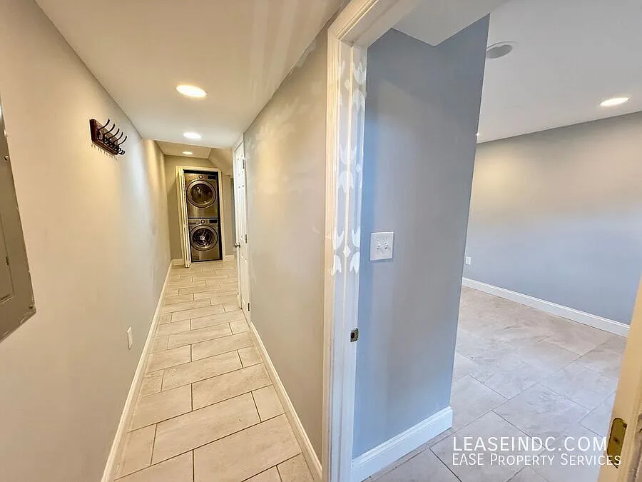2 bed, 740 sqft, $2,000 — Photo 3