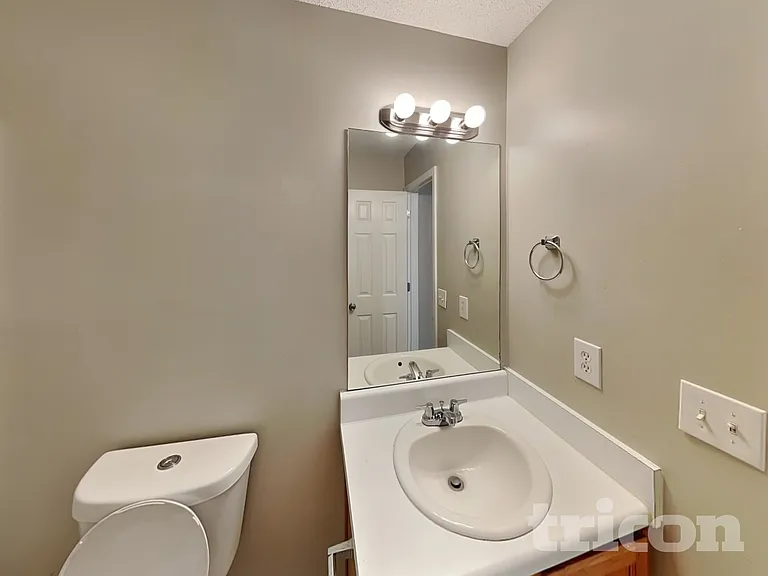 4430 Reserve Hill Xing — Photo 14