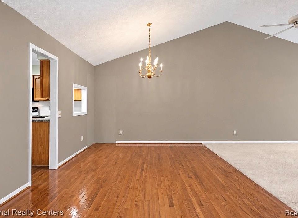 39626 Glenview Ct, photo 18