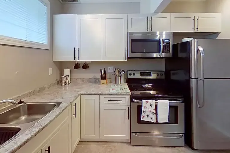 336 B Boutin Ave #1A — Photo 1