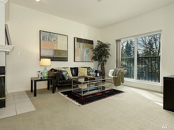 3rd image of 9415 176th Pl NE Unit 2