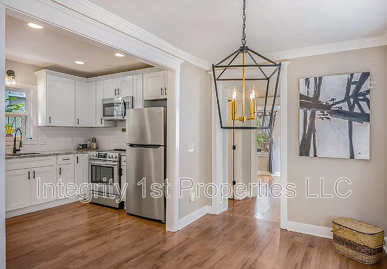 4419 State Line Rd — Photo 9