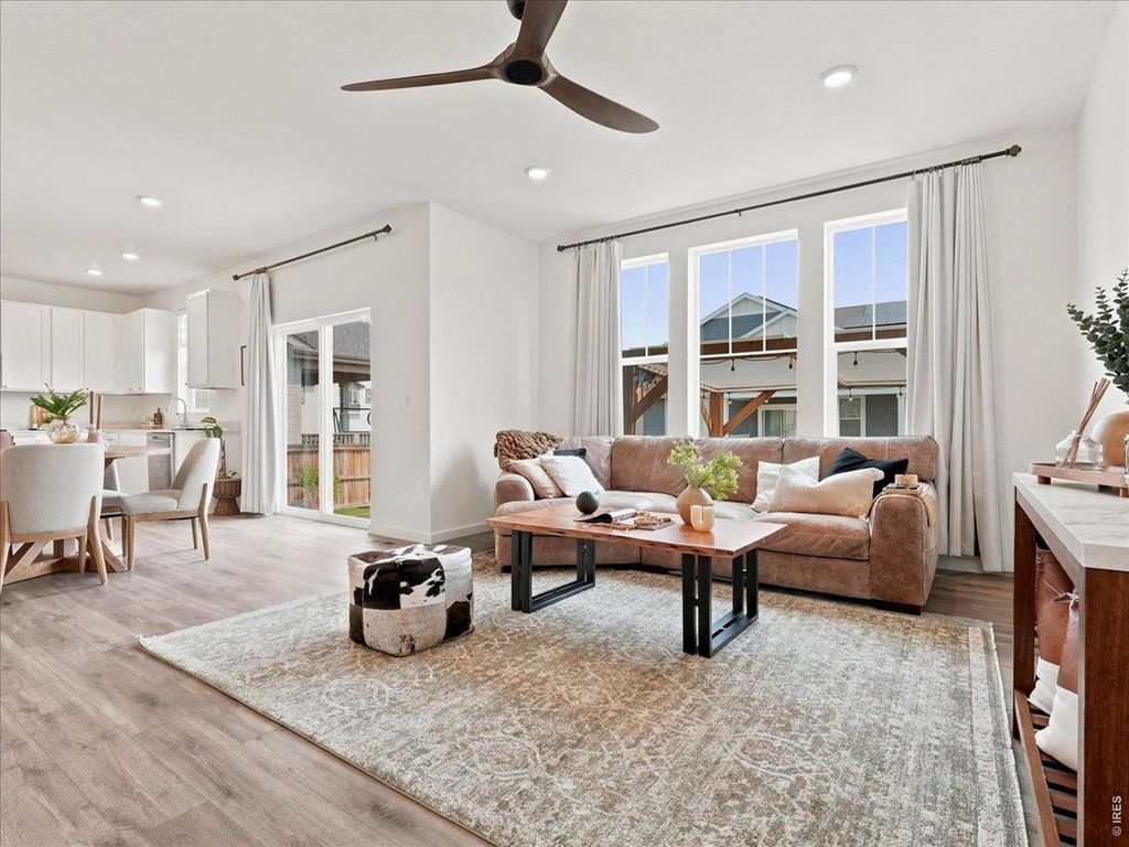5564 Fleur De Lis Ln