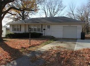 307 SW 7th St, Blue Springs, MO 64015