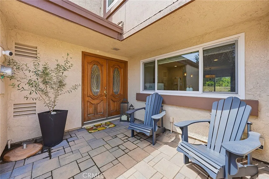 3 bed, 2.5 bath, 1632 sqft, $4,300 — Photo 4