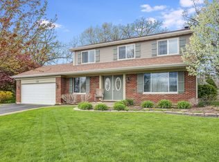 2438 Forest View Rd, Lindenhurst, IL 60046
