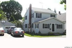 2nd image of 595 Columbus Ave