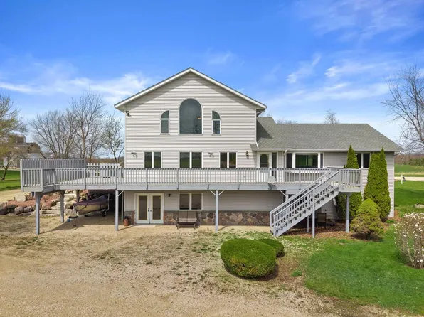 7293 Aurora ROAD, West Bend, WI 53090