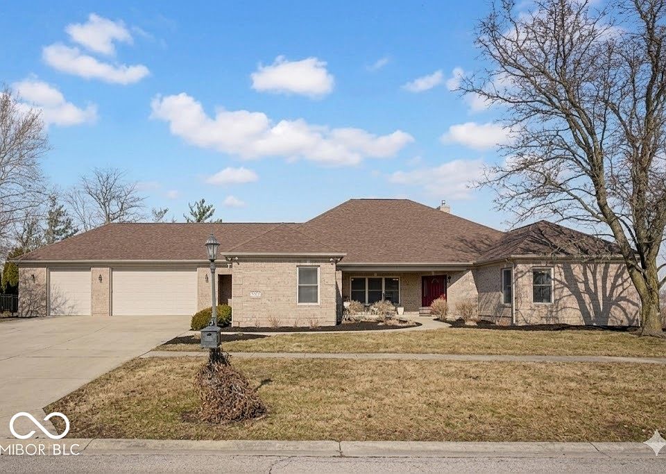 1st image of 2202 W Peartree Ct