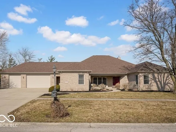2202 W Peartree Ct, Columbus, IN 47201