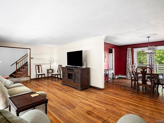 5th image of 9 Laurel Road