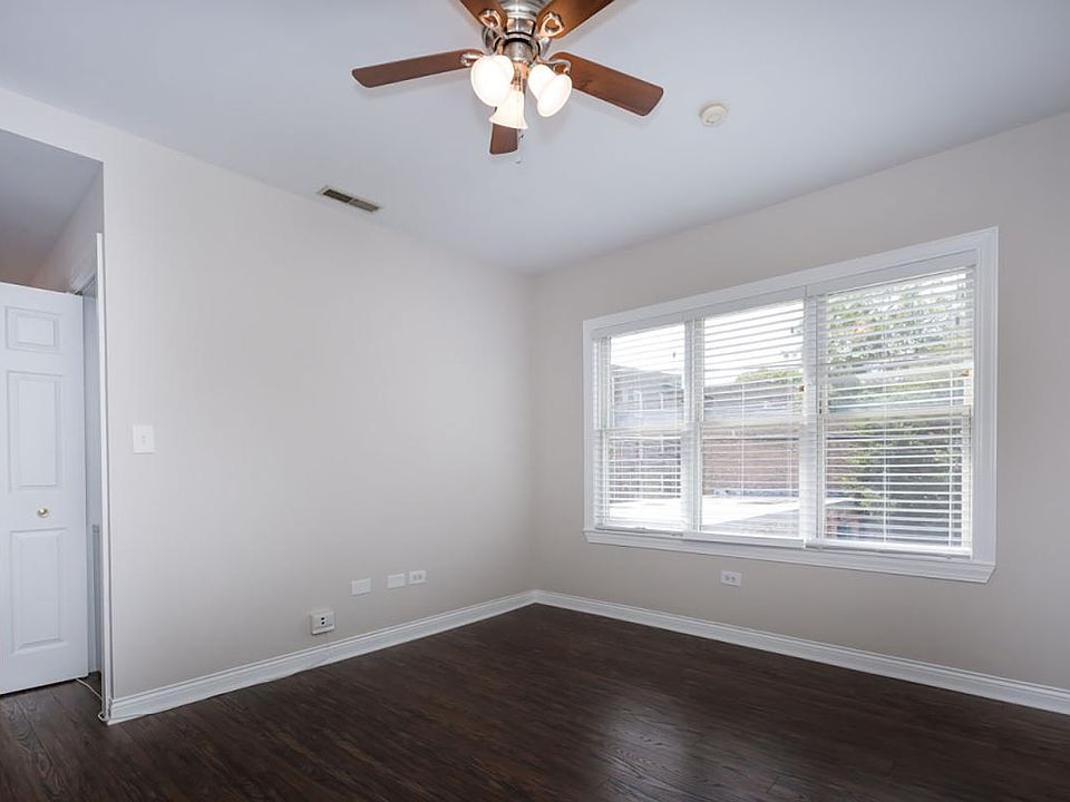 Dining/Living room