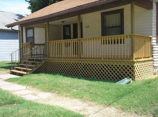 1014 N Poplar St, Hutchinson, KS 67501