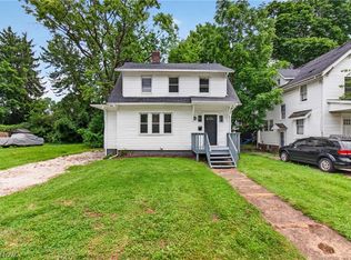 471 Beechwood Dr, Akron, OH 44320
