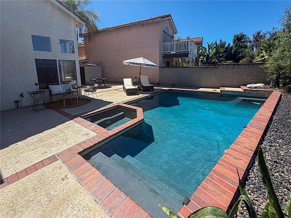 4th image of 15657 Ladera Vista Dr