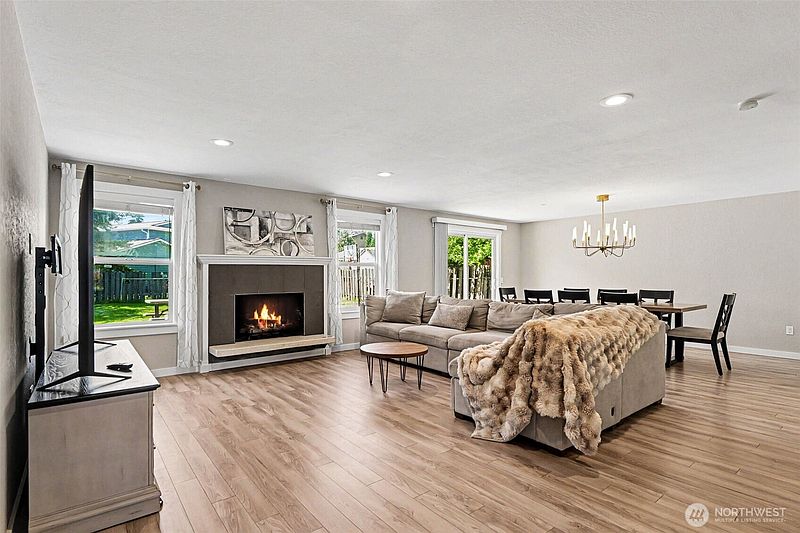5th image of 28605 30th Avenue S