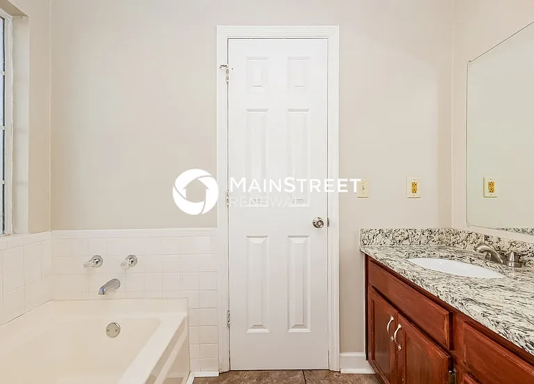 591 Hollandale Rd — Photo 12