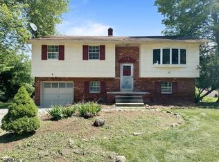 22 Valley Dr N, Glenwood, NJ 07418