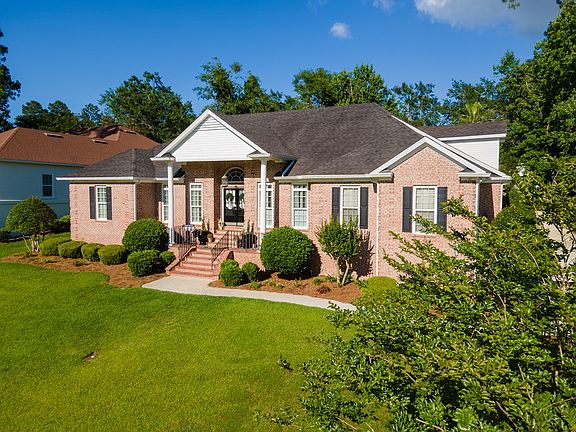 3rd image of 2496 Pebblewood Dr