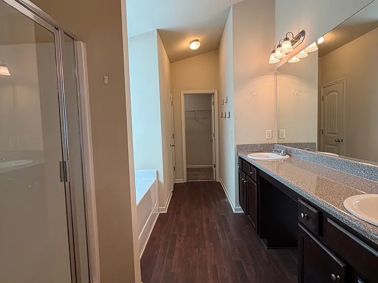881 Franklin Mill Trce — Photo 17