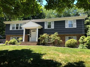 5 Dorchester Ave, New City, NY 10956