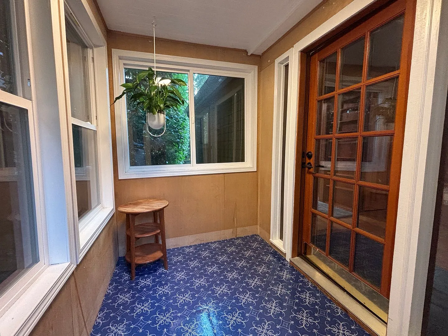 A One-of-a-Kind Mid-Century Gem in Fauntleroy — Photo 2