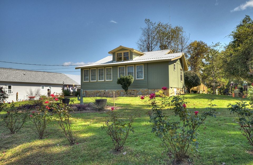 677 E 2nd St, Blue Ridge, GA 30513 Zillow