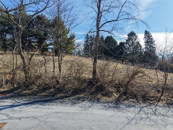 4th image of 4990 Lakewood Rd