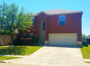 829 Rio Bravo Dr, Haslet, TX 76052