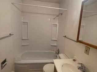 412 E Avenue D APT 3, Bismarck, ND 58501
