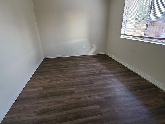 4th image of 3417 W Tangerine Ln