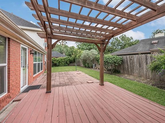 3rd image of 2439 Arrowsmith Ct
