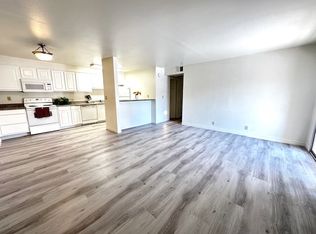 5181 River Glen Dr BUILDING 215, Las Vegas, NV 89103