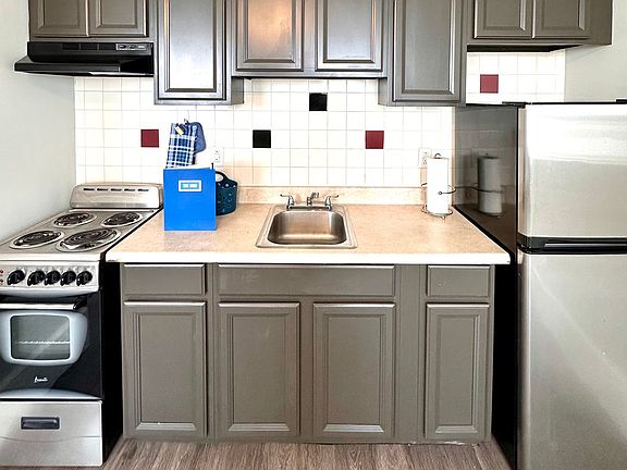 2nd image of 50 Franklin St #916