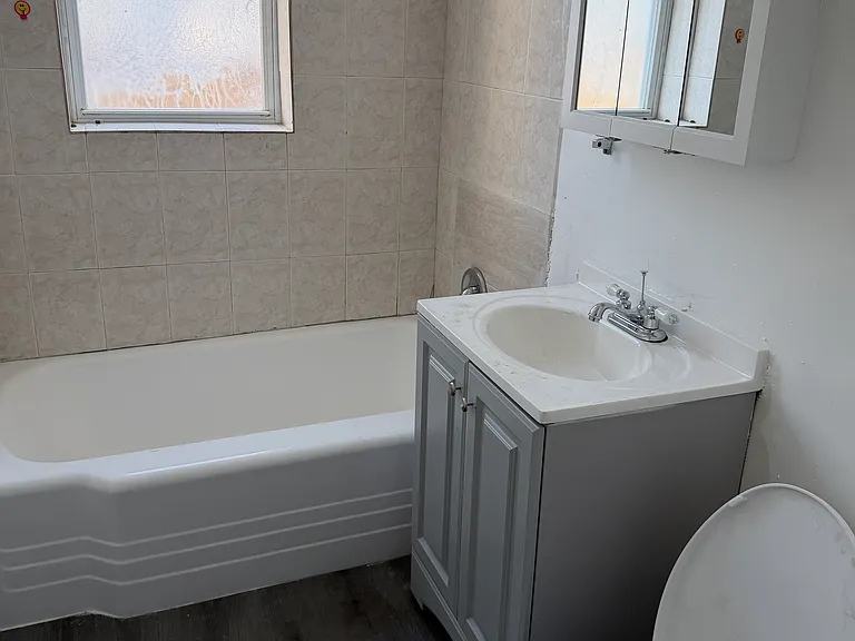 6530-32 S Greenwood Ave #3S — Photo 11